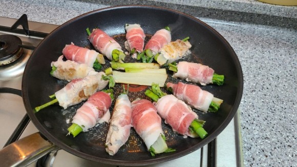 - 오가피 삼겹살말이 봄 야채 오가피 요리 13