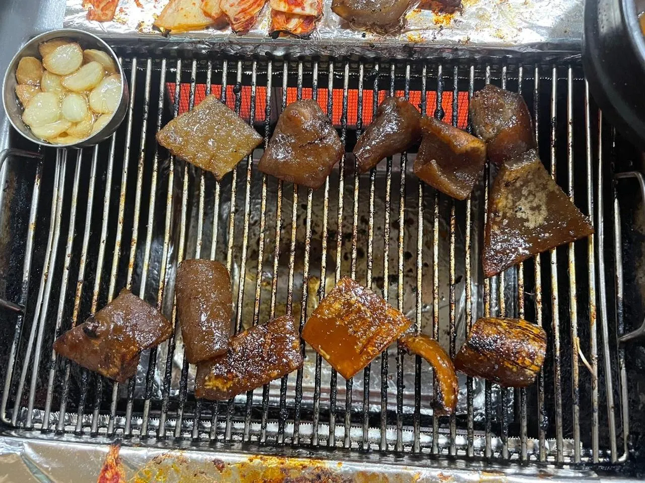 충무로-뚱보식당-돼지-껍데기