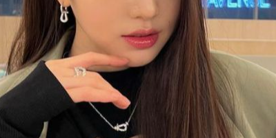  온라인 반응 폭발한 오늘자 '장원영' / '전세계적 신드롬급' 방탄소년단 뷔, '싱귤래리티'...빛나는 '글로벌 돌풍' / '여왕벌' 10기 현숙, 누구 보러 진해까지 갔나?…인성도 미모만큼 '톱'