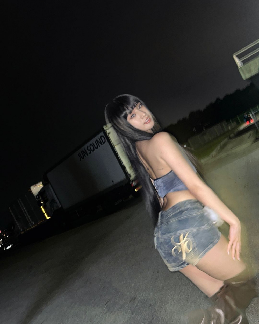 img.jpg