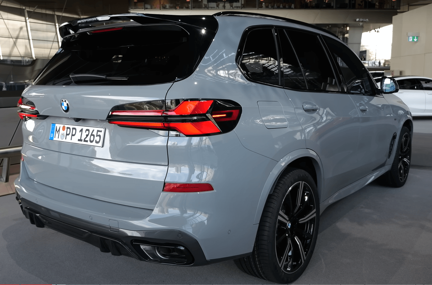 2024 BMW X5 가격 50e 플러그인 하이브리드 충전