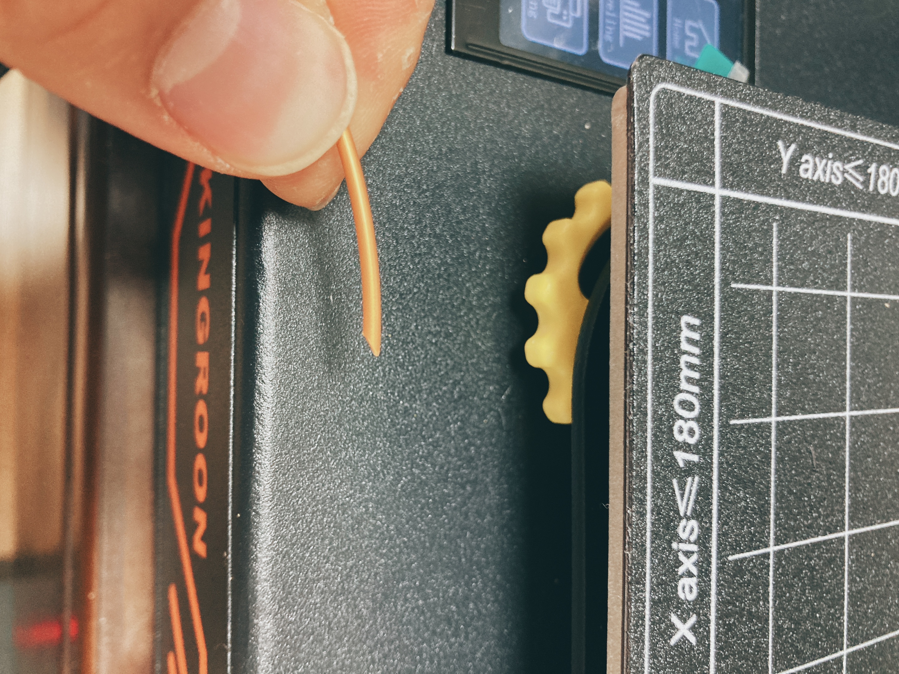 킹룬 KP3S 필라멘트 교체 방법_필라멘트 신규 삽입 모양