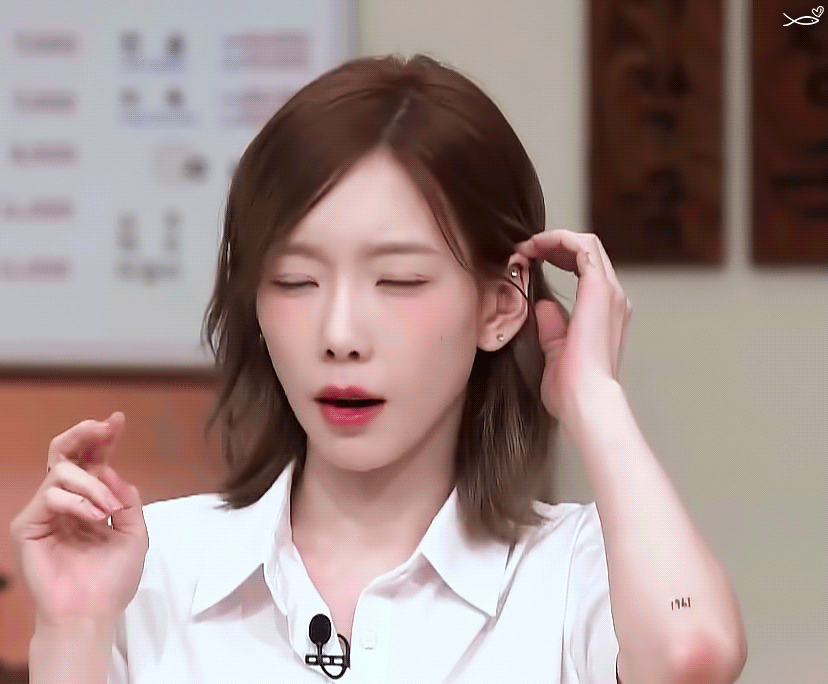 태연 テヨン (소녀시대 少女時代) gif 1