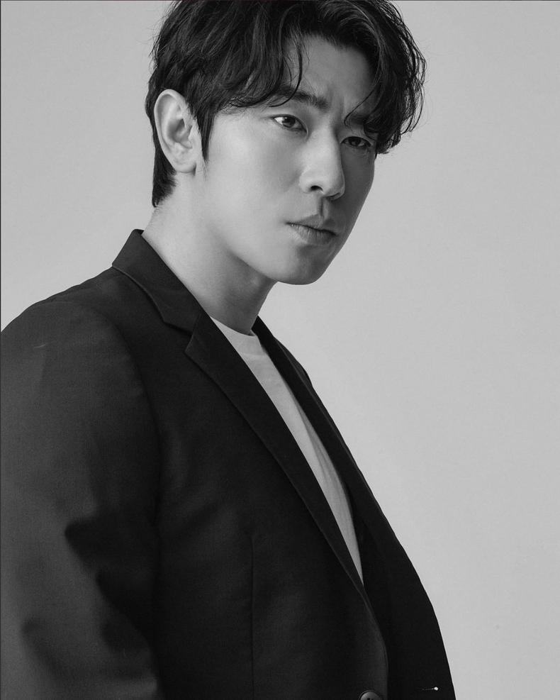 이시언 나이 프로필 키 결혼 아내 서지승 복근 화보 과거 리즈 출연작 드라마 영화