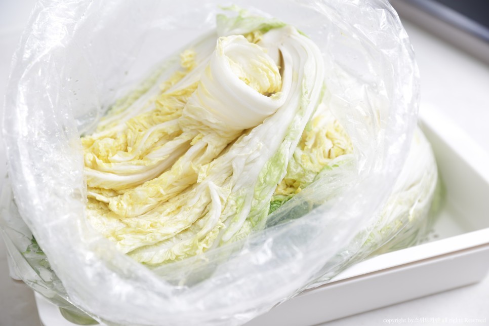 짠맛 김장봉투로 간단하게 속이 꽉 찬 배추절임 배추절임 시간 23