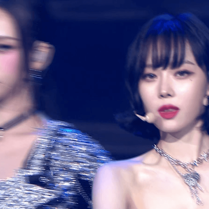  에스파 윈터 221216 2022 KBS 가요대축제 오프숄더 움짤 10장