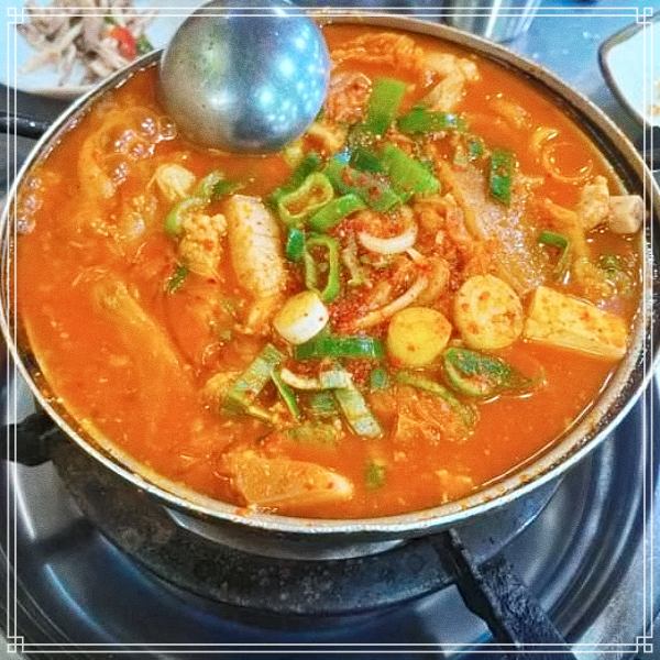  7월 6일 생생정보 30년 전통 노포, 흑돼지 갈비수육 전설의 맛 경남 진주 여행 가볼만한 곳 추천 가게 갈비 김치찌개, 땡초 갈비찜 방송 정보