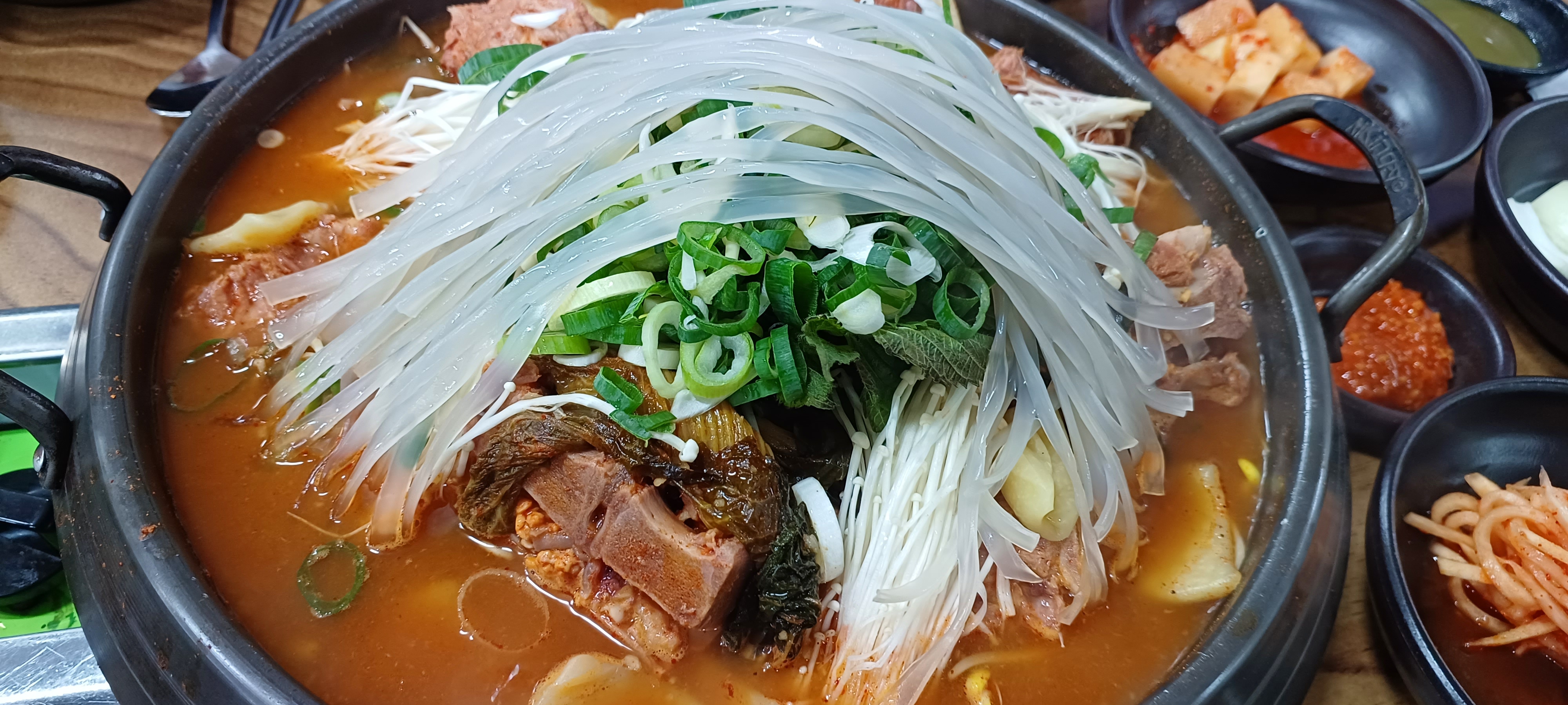 감자꽃피는감자탕 양덕점