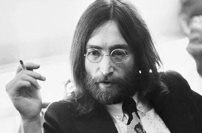 존 레논 흑백사진