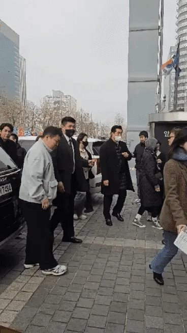 여전히 잘생긴 정우성