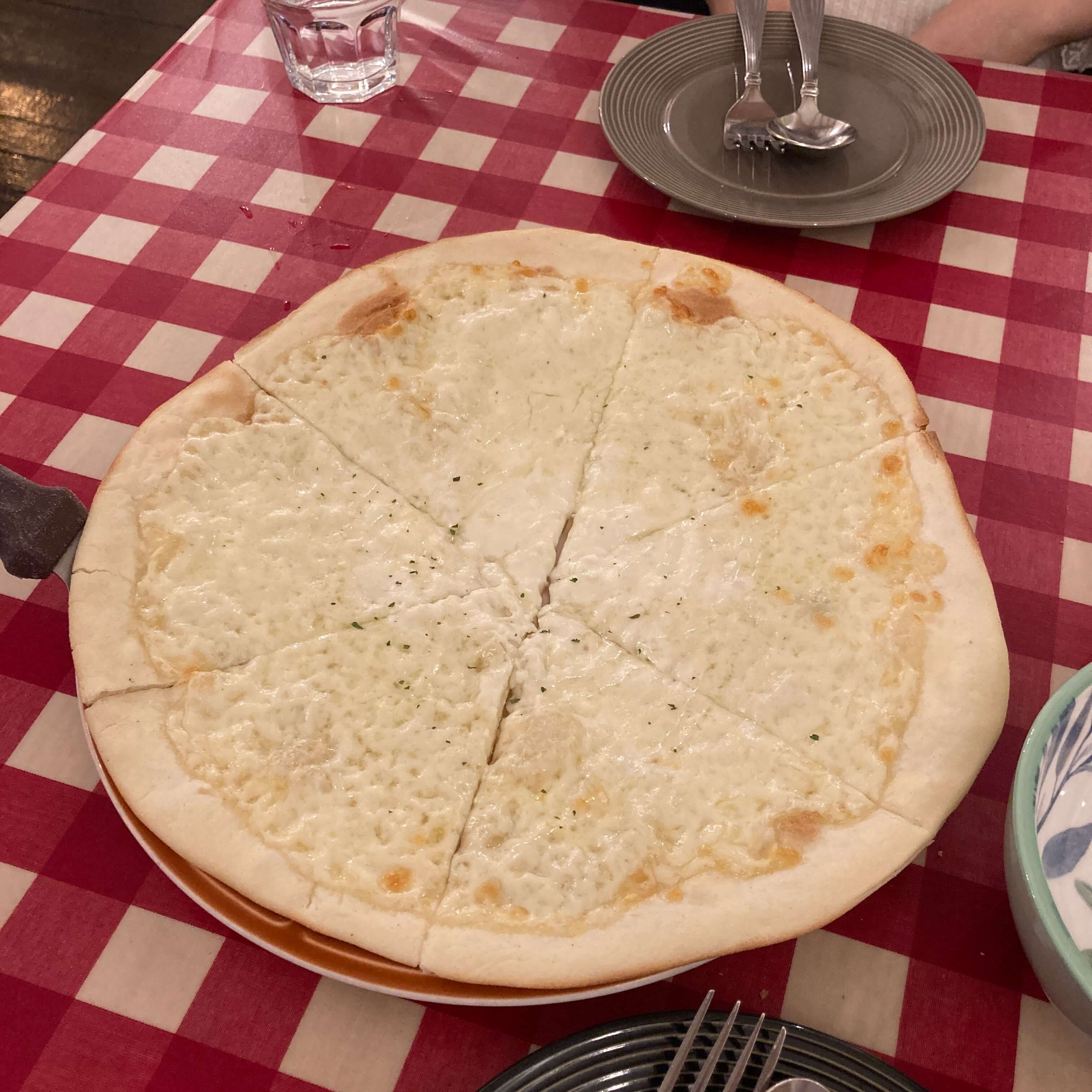 삐아또 고르곤졸라 피자