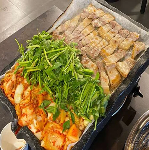 미나리우리삼겹 마포직영점