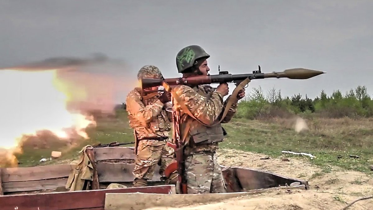  RPG-7 휴대용 로켓 발사기(최강 가성비)