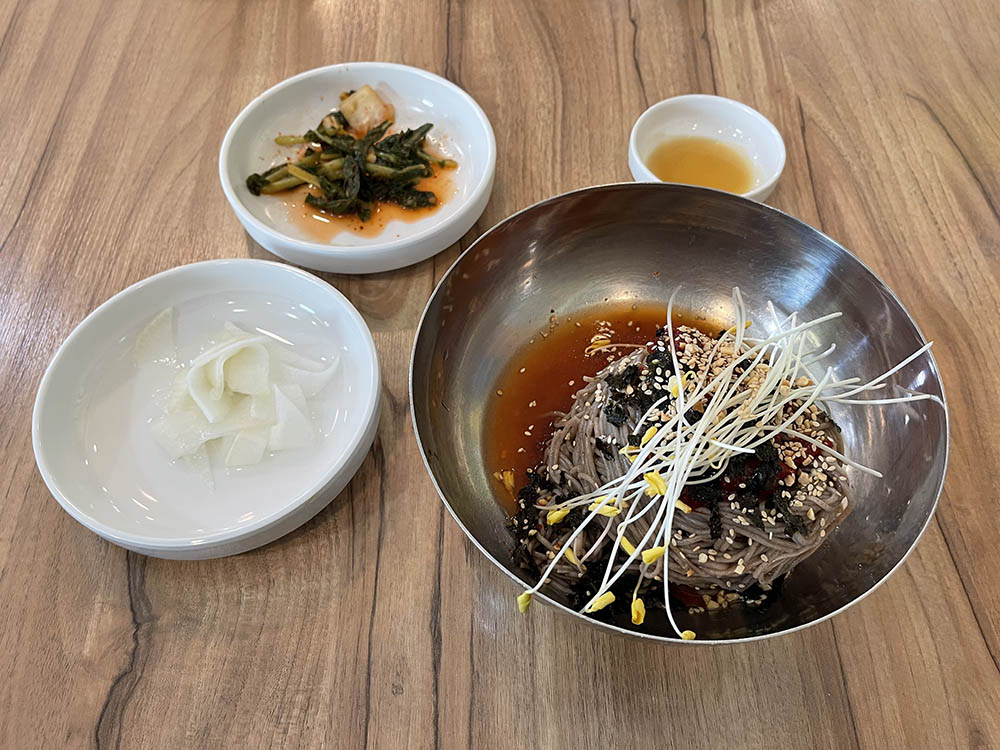 메밀비빔막국수