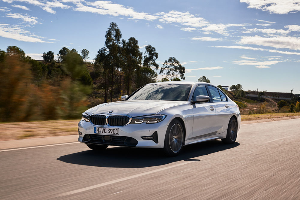 BMW 320i 출시 3시리즈 가솔린 라인업 추가 가격과 구성은?