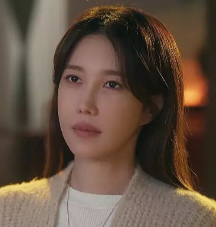  판도라 14회, 이지아 홍태라 패션