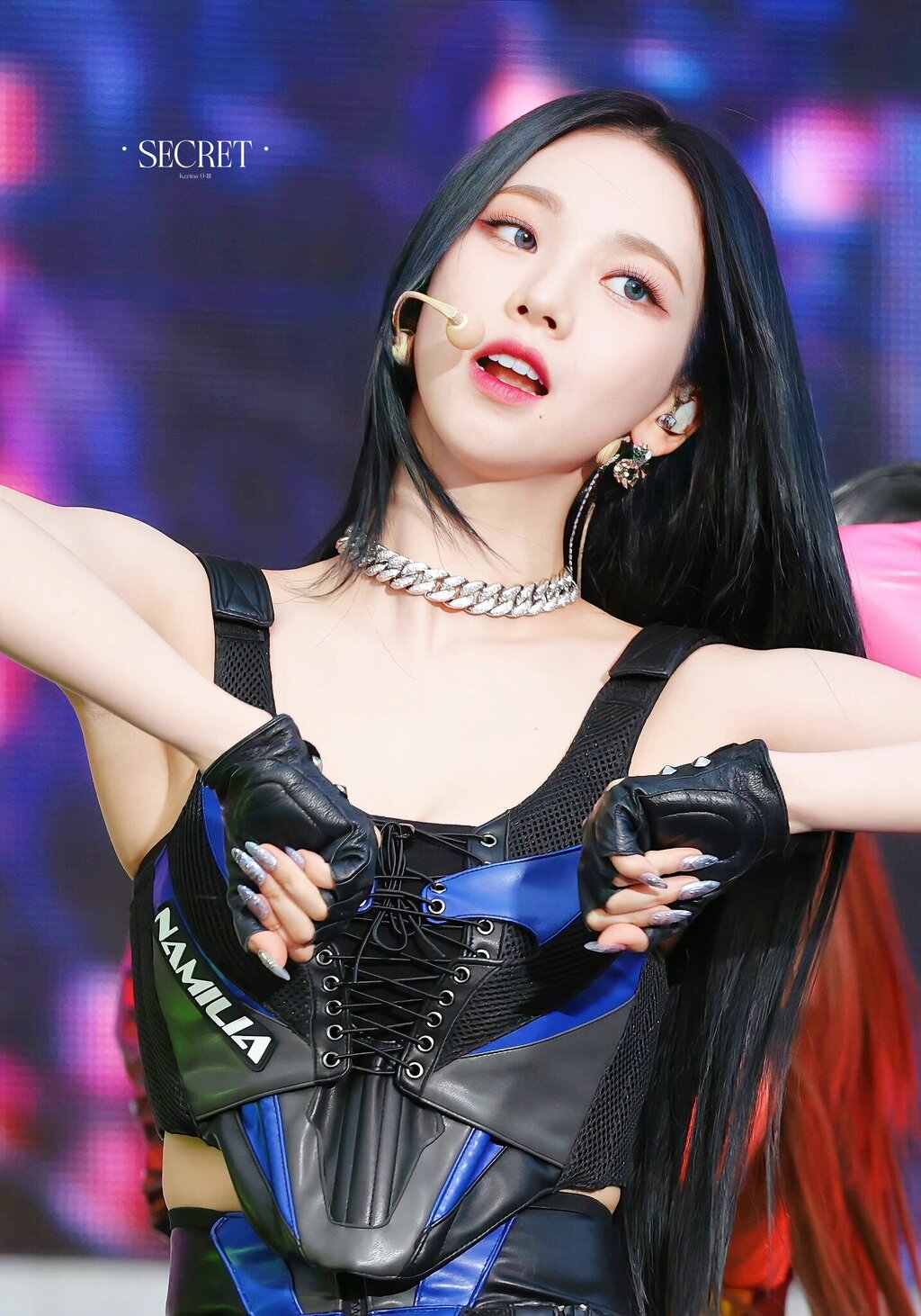  에스파 카리나의 SMT 콘서트 NEXT LEVEL 팬직찍 사진과 움짤 gif