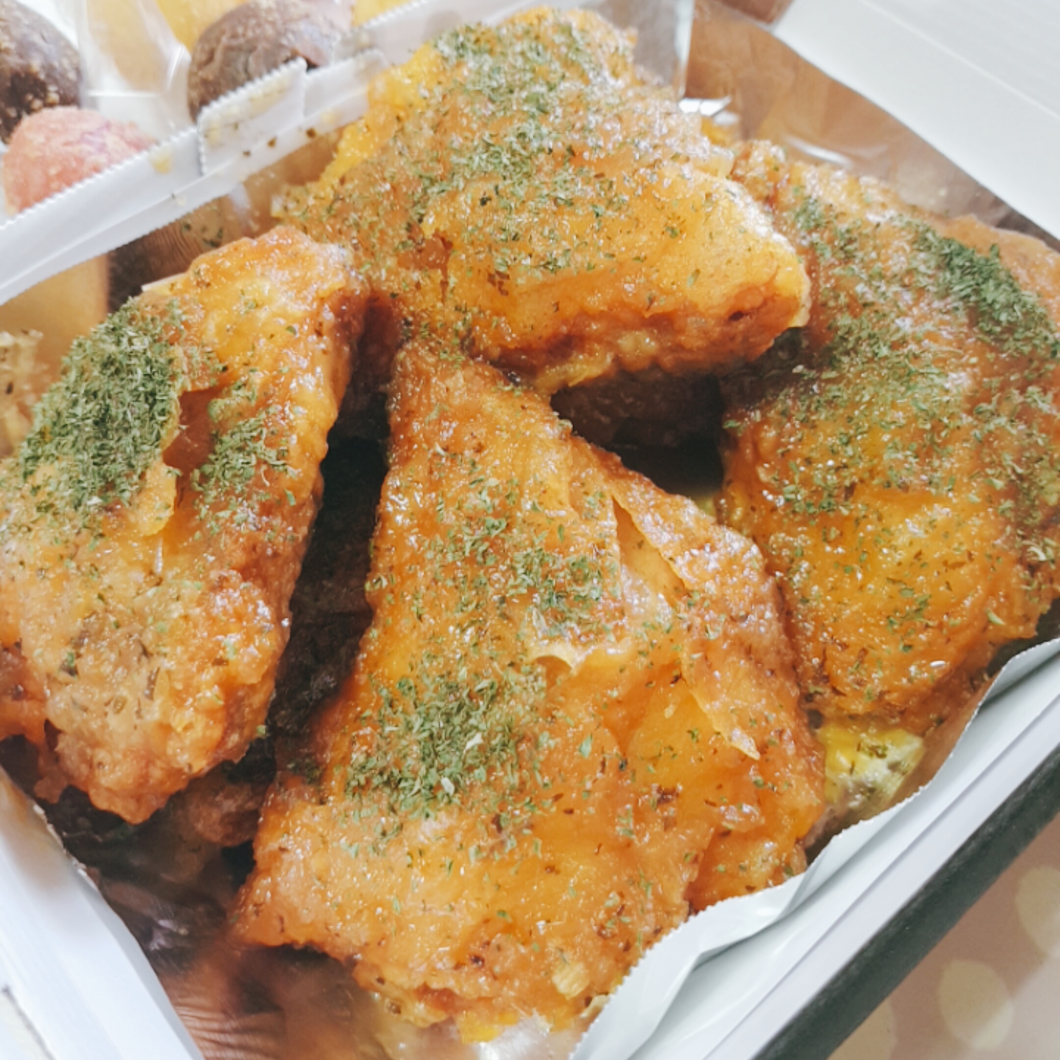  [배달맛집]네고왕 BBQ(비비큐) 광희나는메이플버터갈릭치킨! 5000원 할인 주문방법과 할인기간! (feat.모둠치즈볼 종류추천)