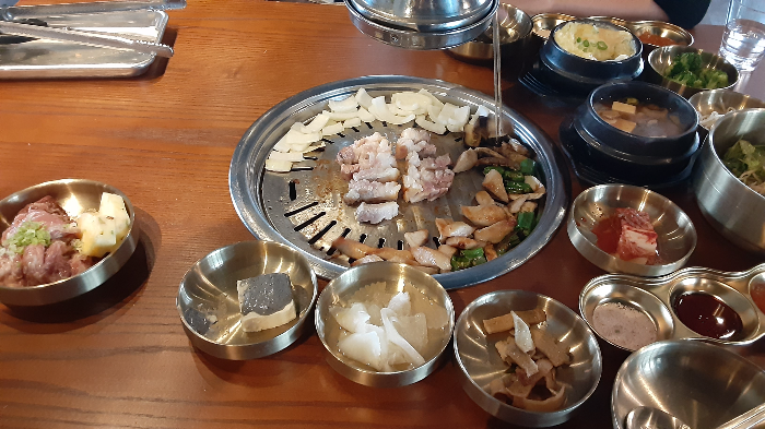 한국식 고기구이 YOOK92