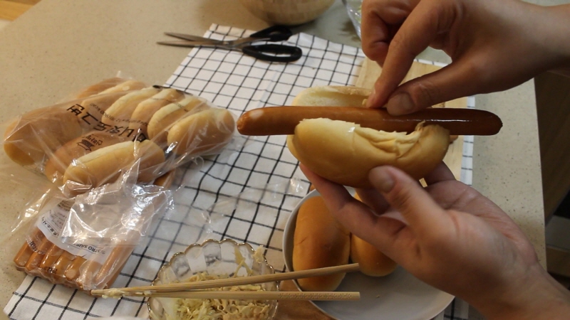  아침준비: 다이어트도시락싸고, 이케아핫도그 만들어 두기c