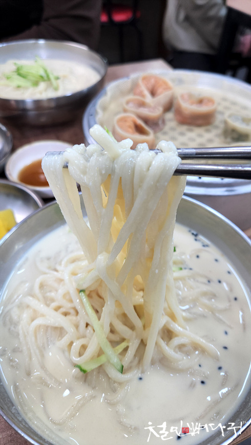 순봉홍두깨손칼국수 이미지
