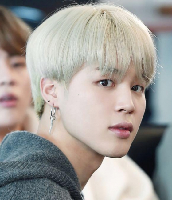  방탄소년단 지민 첫 자작곡 '약속' 사운드클라우드 전 세계 1위 대기록! '싸클제왕 탄생'....월드실트1~4위 장악!!