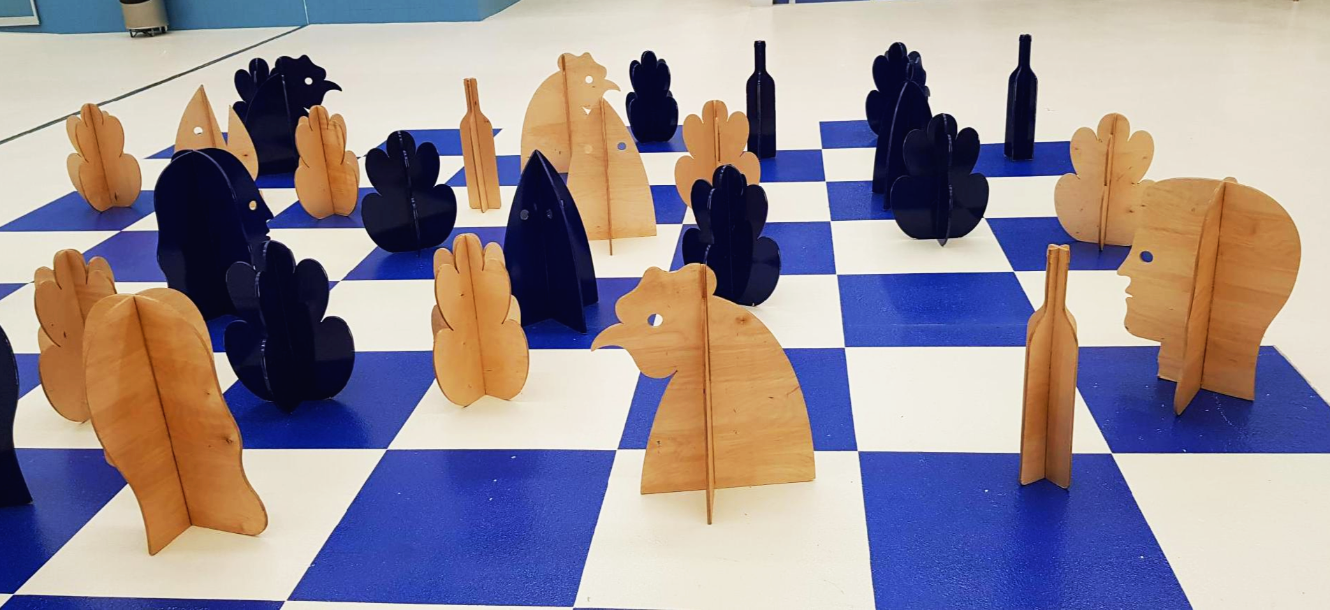 포르투갈 포르토 볼량시장 내 체스판