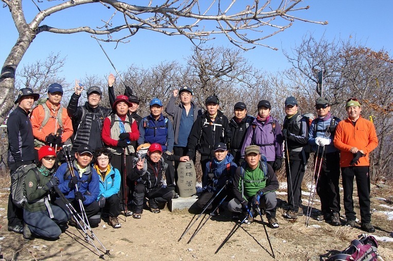  백두대간 제57-40구간 (두문동재~매봉산~건의령)