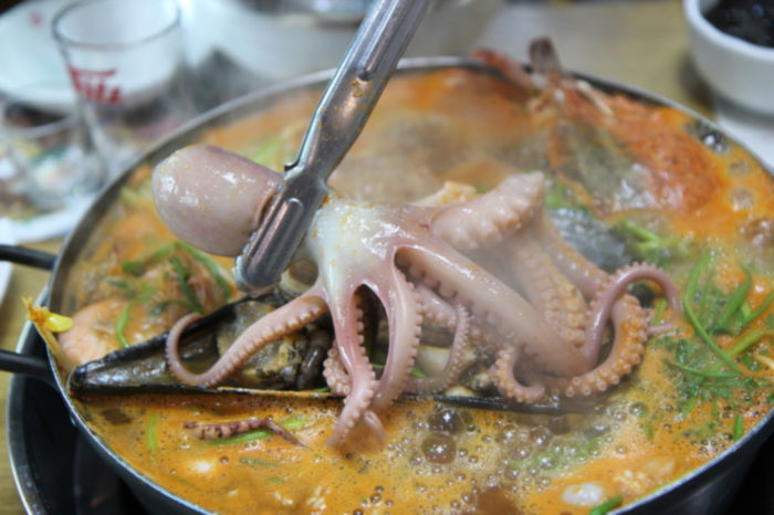  생방송 오늘저녁 인천 연수구 연수역 전복 해물 소갈비 돼지갈비 황제 해갈탕 맛집 위치 어디 찾아가는 방법
