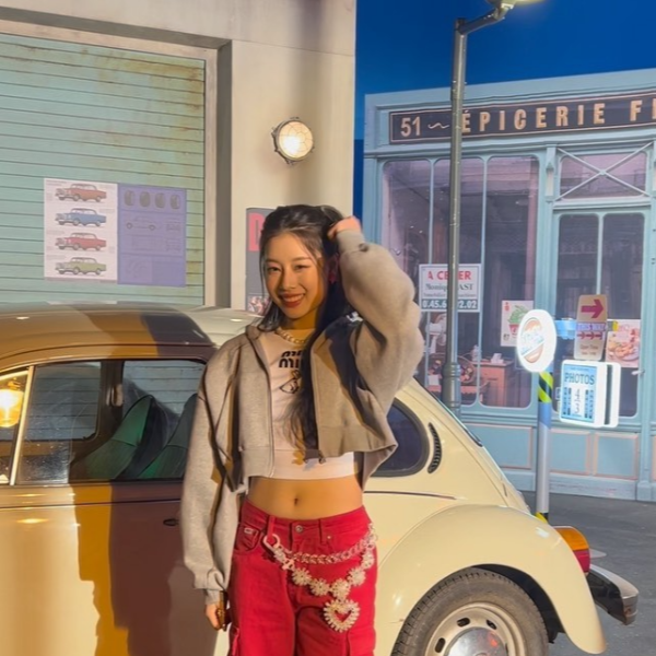 피프티피프티 - Tell Me (MV/가사/듣기) 6