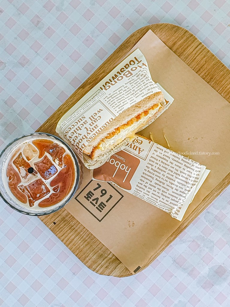 맛집 여행 토스트