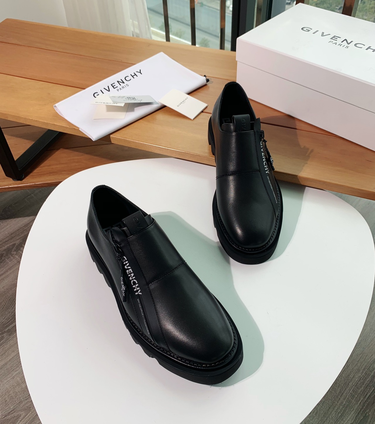  [GIVENCHY] 지방시 가죽 컴뱃 지퍼 더비 슈즈 BH1030H0KE-001