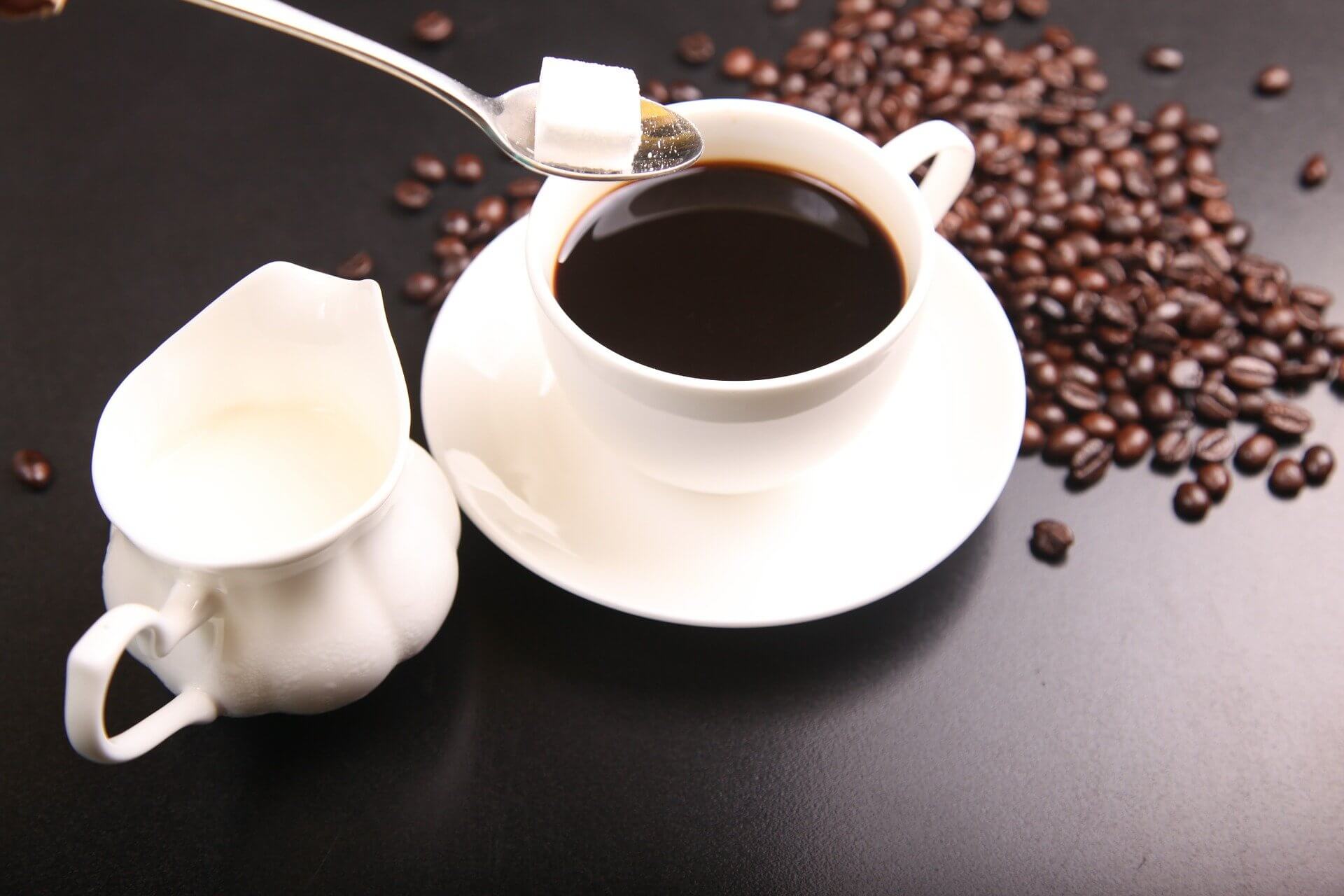 과민성대장증후군은 커피와 우유가 증상을 악화시킬 수 있습니다. 
