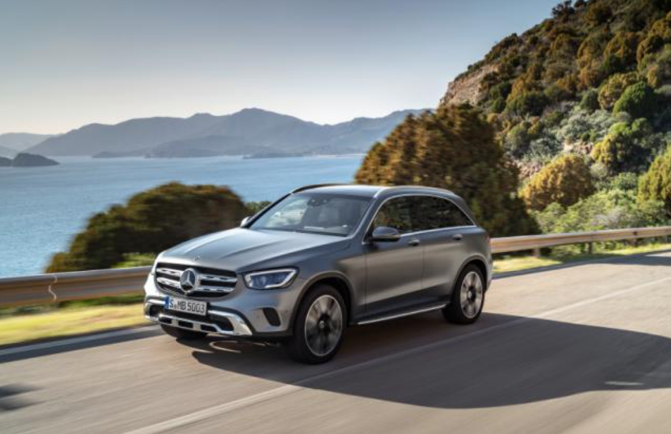  벤츠 glc 300 럭셔리 차박 가능한 차량!