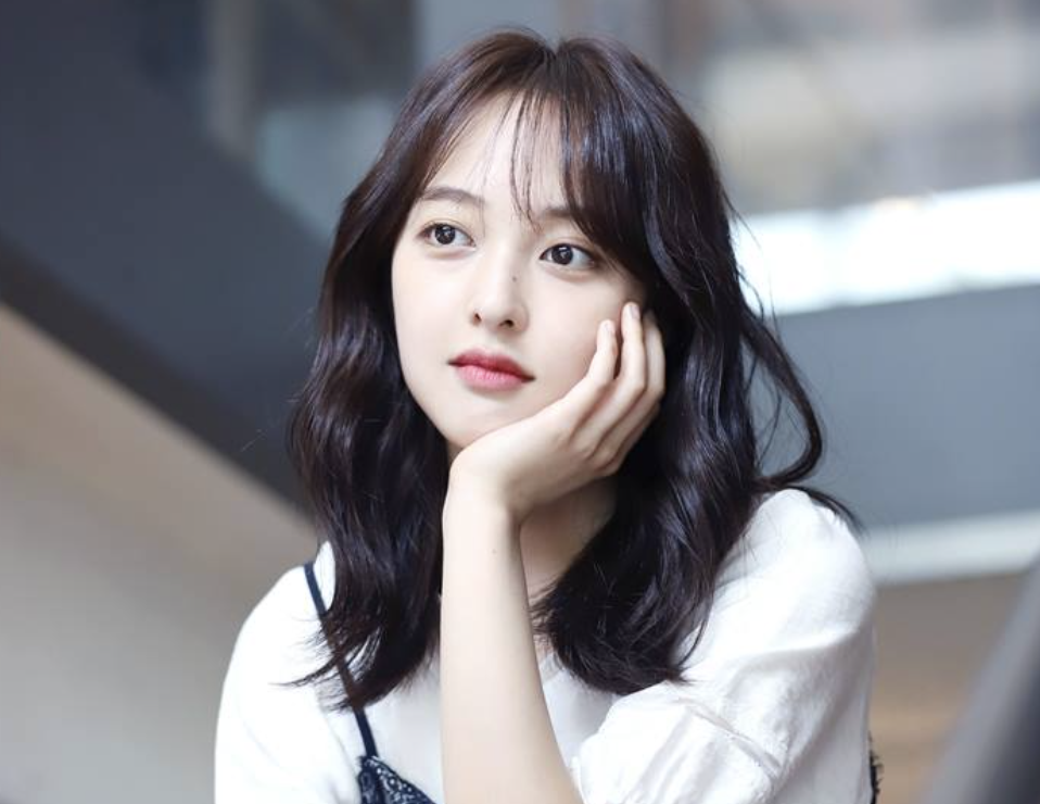  배우 김보라 나이 데뷔 작품 학력 인스타 프로필