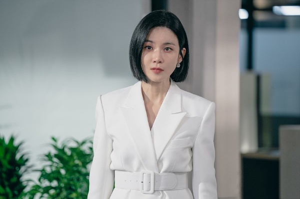 “옆집 개가 세상을 떠났어도 니들처럼 안 하겠다!”동생 장례식장에서 돈부터 챙긴다는 형은 결국 천벌을 받게 되는데~