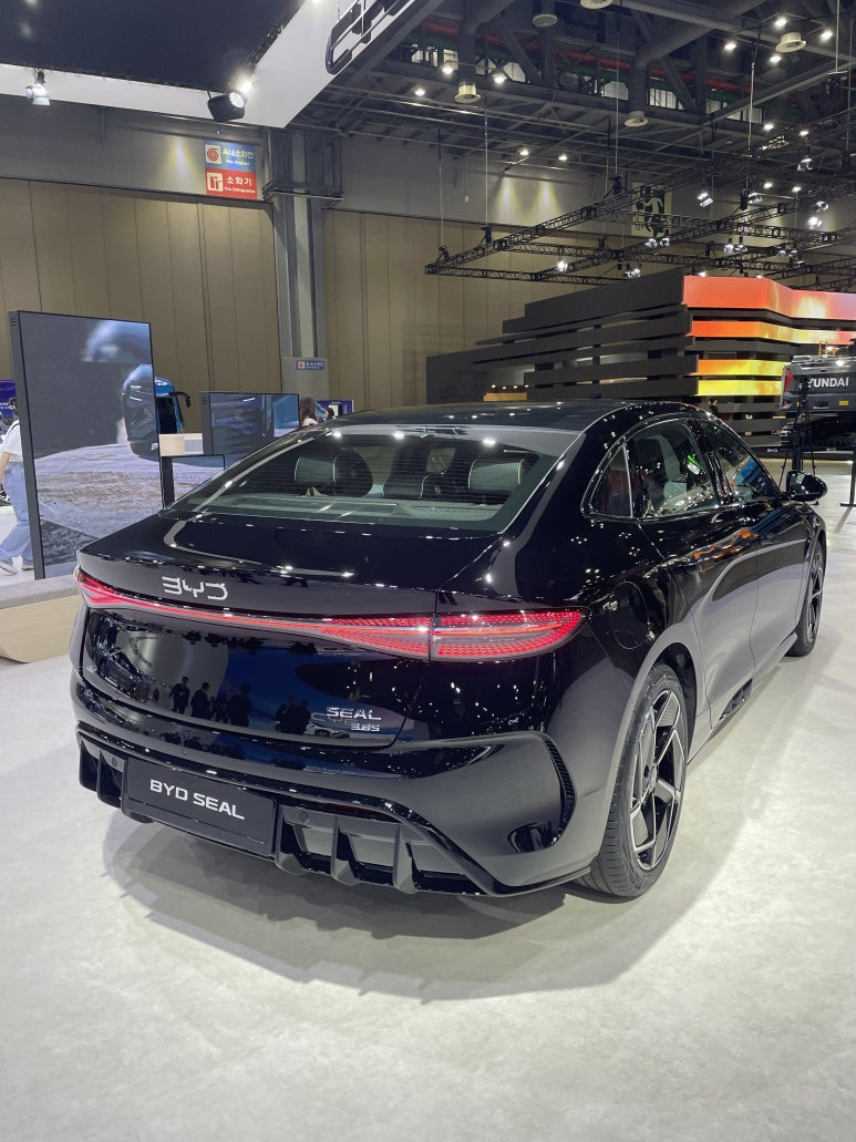 byd 전기세단 씰 후면