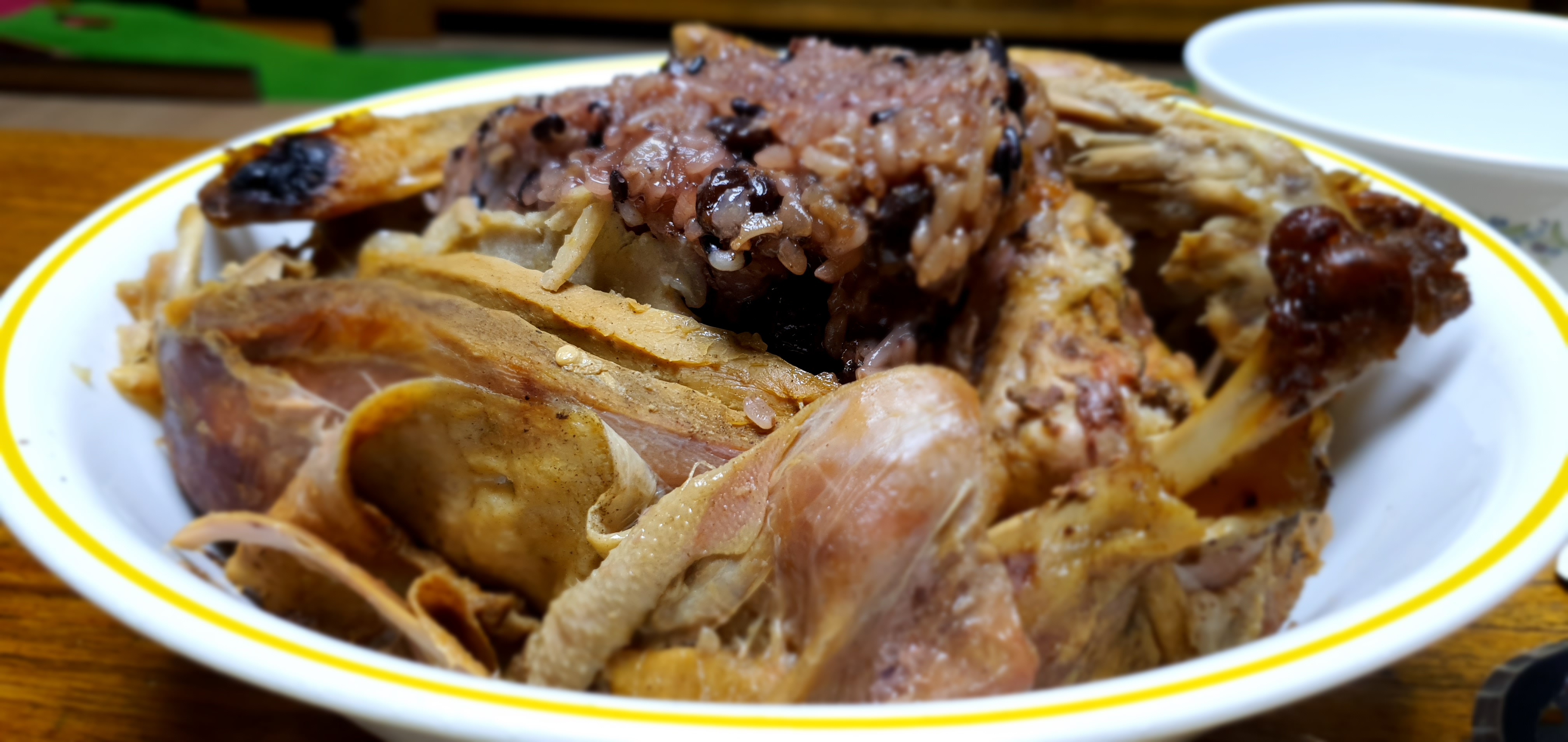  Earthenware Roasted Sulphur Duck in Korea 놀부 유황오리