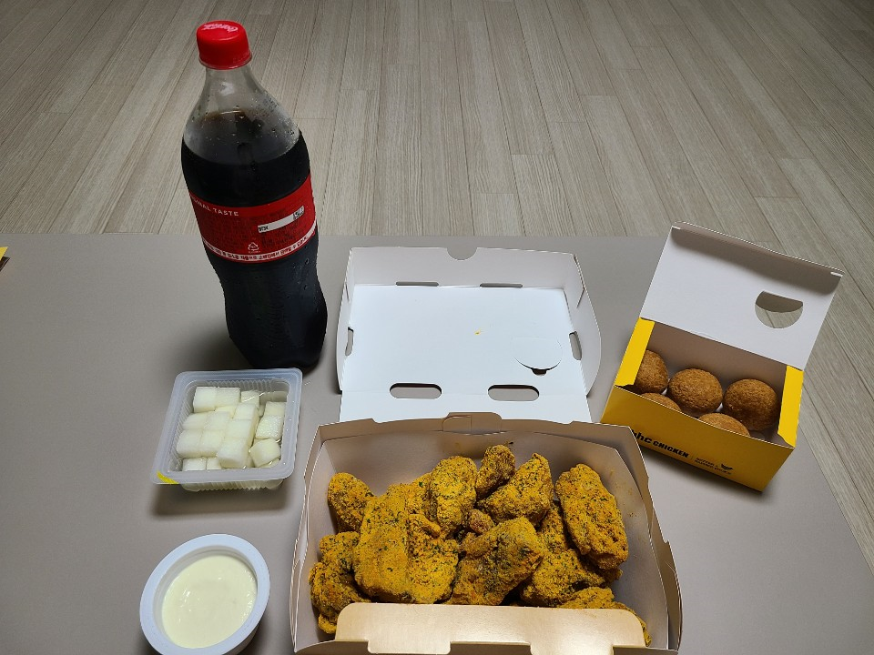  bhc뿌링클, 치즈볼 단짠 조합 (배달 음식 리뷰)