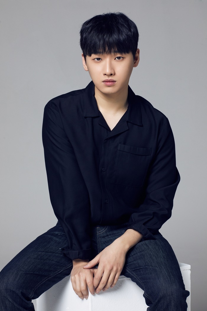 이다윗 배우 나이 프로필 키 안경 화보 인스타 군대 과거 출연작 아역