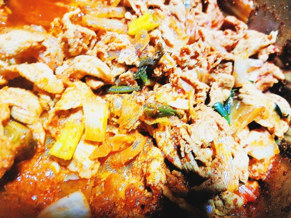 [유명한 맛집] 유명한 맛집이에요. 하하 / 네온 수제밥 / 맛집 ZIP 김치볶음밥 오므라이스 소고기 무탕 고등어볶음 두부 주먹밥 레시피 없음 열량 무시 4