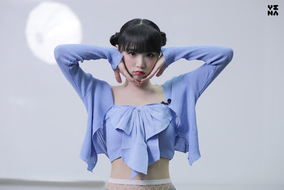  최예나 서든어택 비하인드 사진 모음