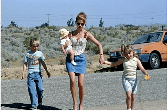 에린 브로커비치와 세 아이들
