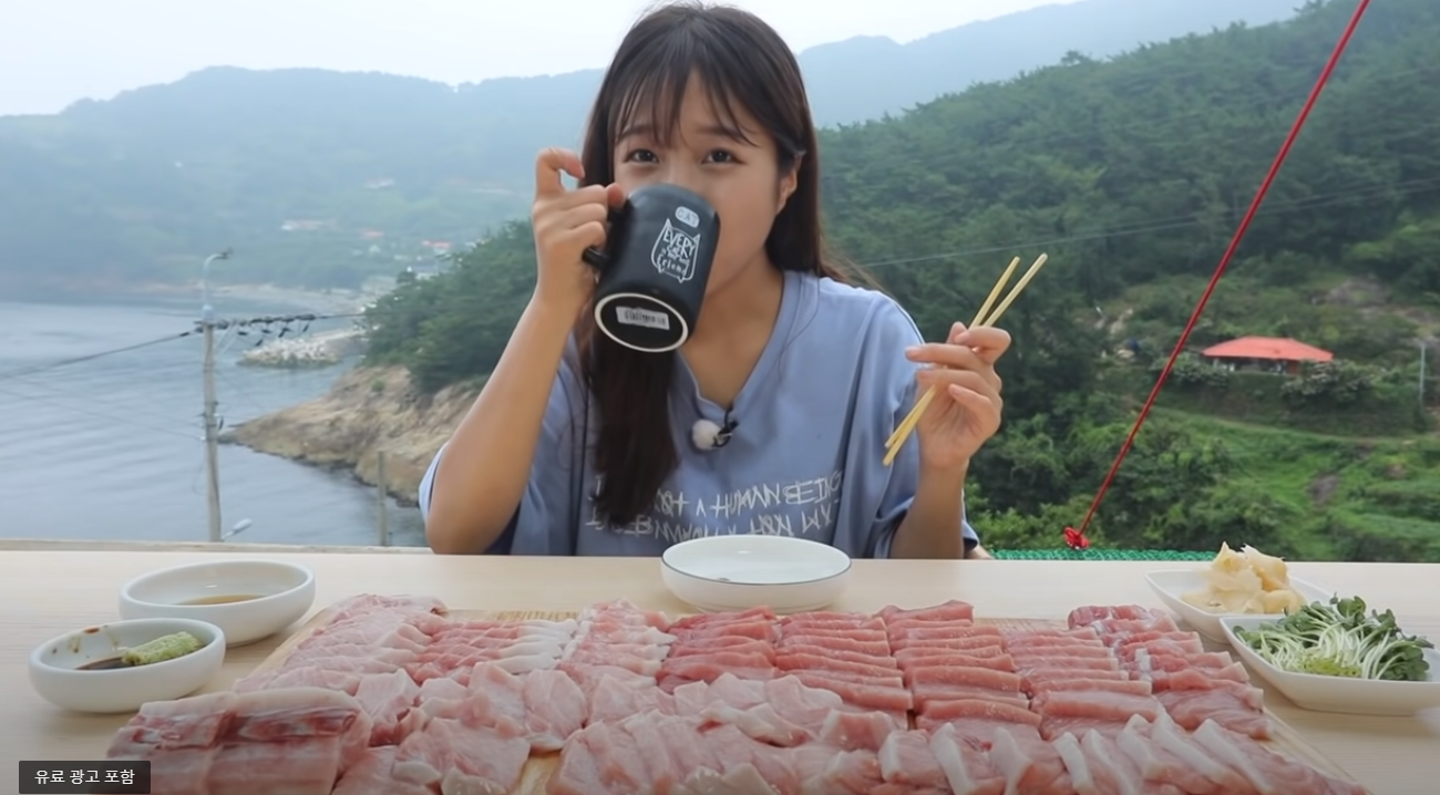  쯔양 복귀 선언, 은퇴 3개월,  사람 살린 쯔양 한 달 수익은 억? 흠.. 마냥 좋지만은 않은 씁쓸함
