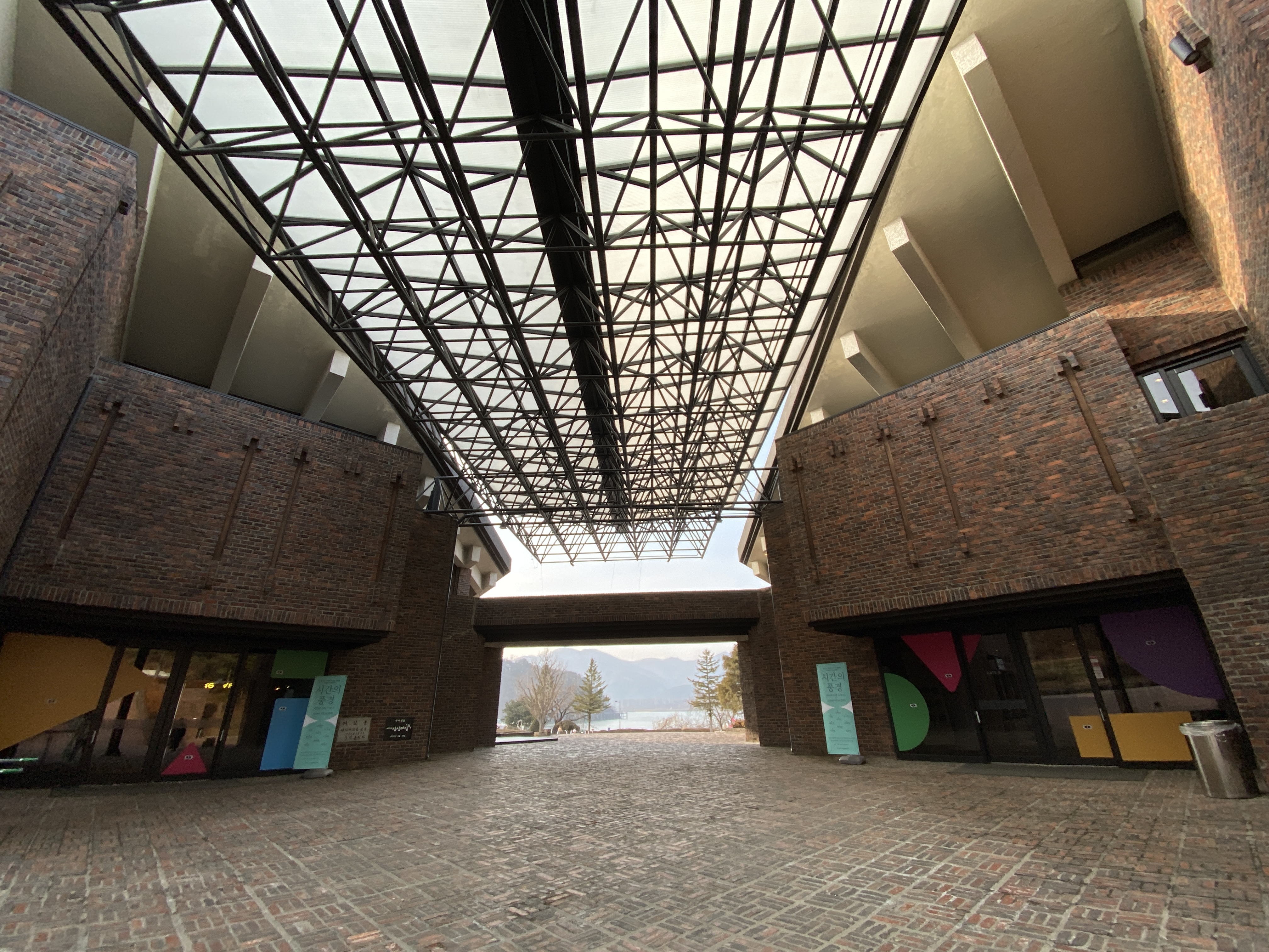  춘천 상상마당 KT&G 아트센터 전시 댄싱카페인 디자인스퀘어 / Chuncheon Sangsangmadang KT & G Art Center Exhibition Dancing Café Design Square