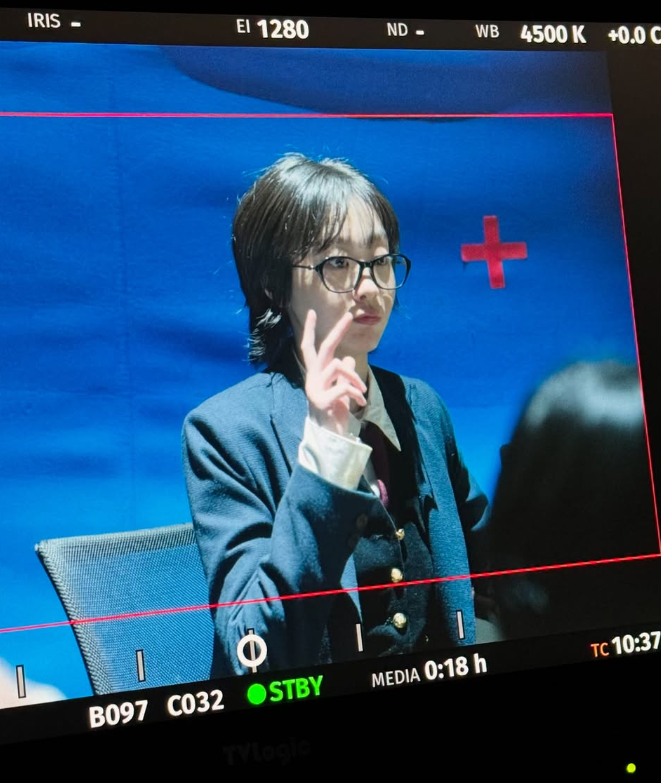 김다미