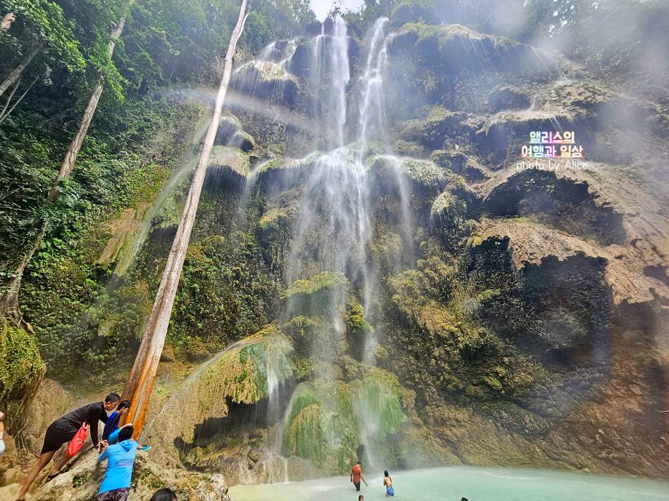 세부 남부 영화 헤드 배경 패턴의 아름다운 Tumalo Falls에가는 방법