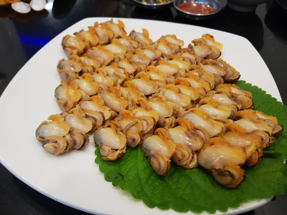 호치민 7군 한국 술집 낭만 사이공(Romantic Saigon) - 꼬막숙회