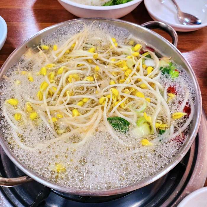 토요일은 밥이좋아 토밥좋아 대전 30년 전통 해장 최적화 콩나물탕 맛집