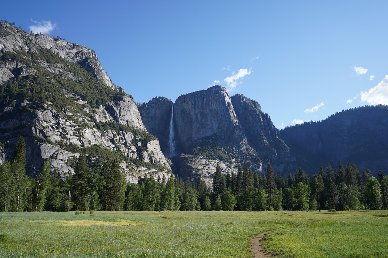요세미티 국립공원 (Yosemite National Park)&#44; 캘리포니아 (California)